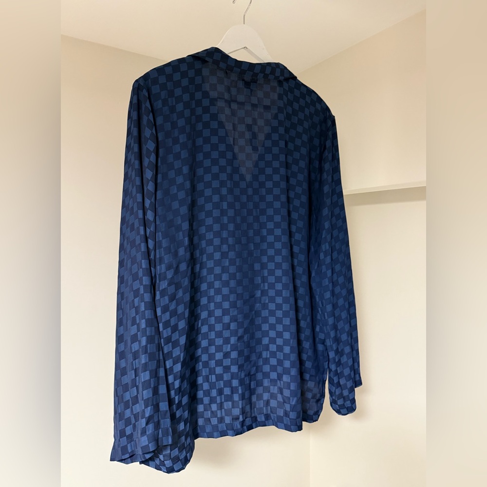 Gap • NWT Navy Blue Jacquard Checkered Satin Pajama Shirt Size XL - Picture 4 of 6